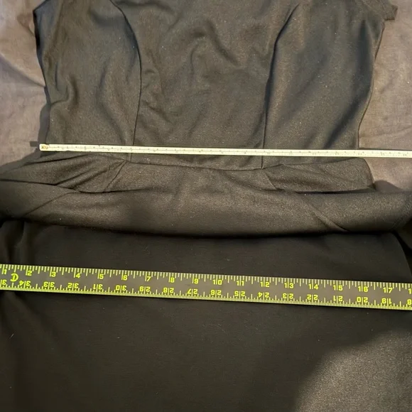 Mossimo Cap Sleeve Bodycon Dress w ruffle waistline - Picture 6 of 7